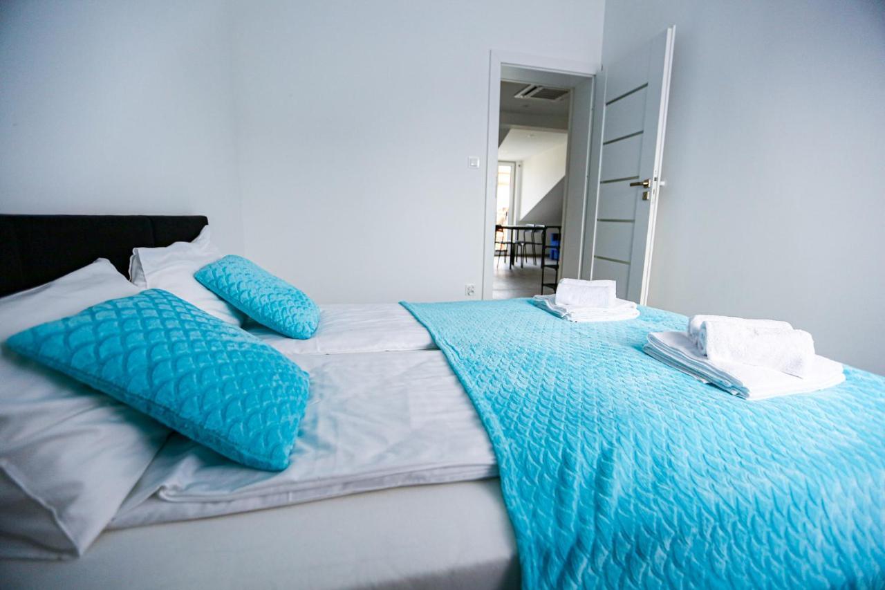 Apart Baltyk Pokoje & Apartamenty Łeba Exteriör bild
