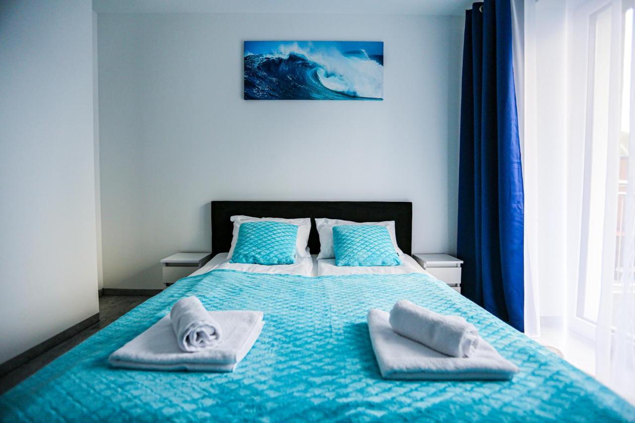 Apart Baltyk Pokoje & Apartamenty Łeba Exteriör bild