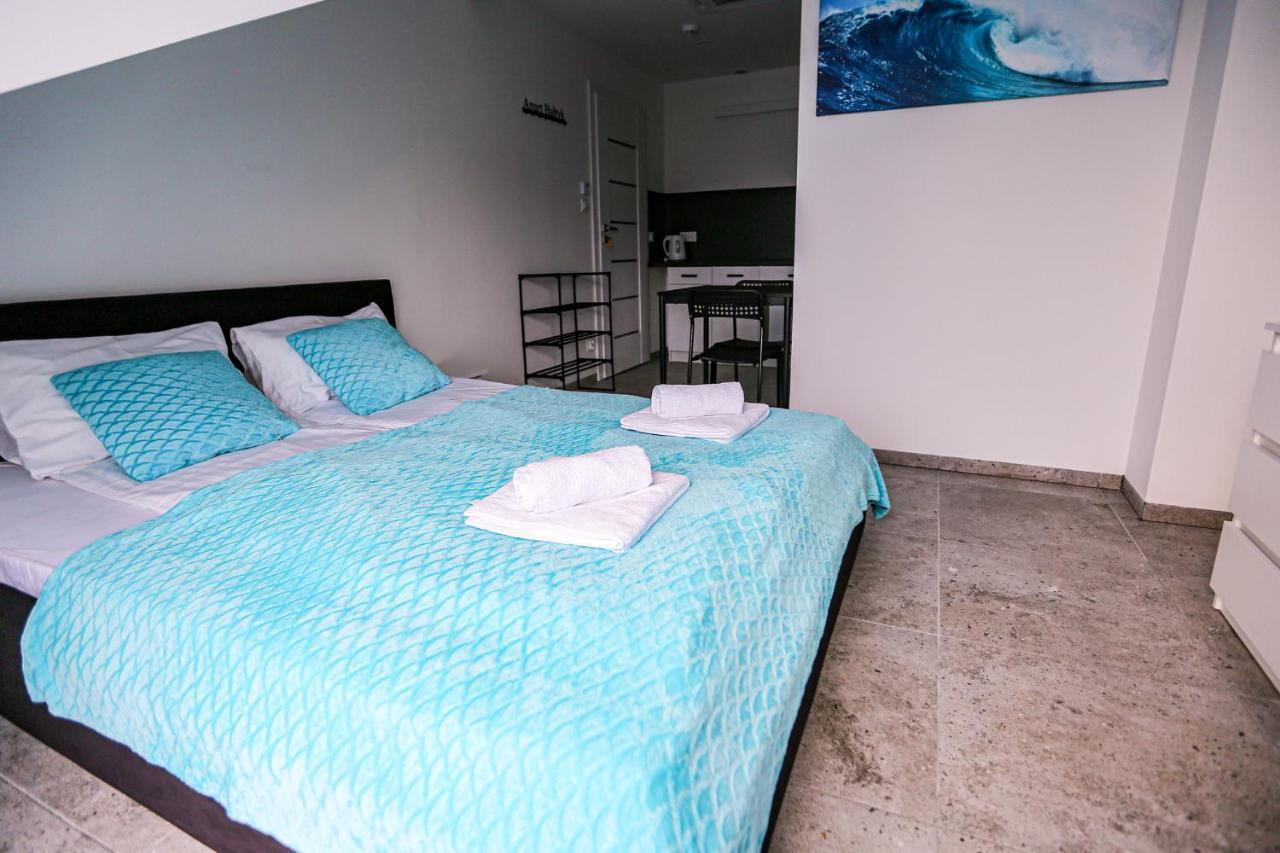 Apart Baltyk Pokoje & Apartamenty Łeba Exteriör bild