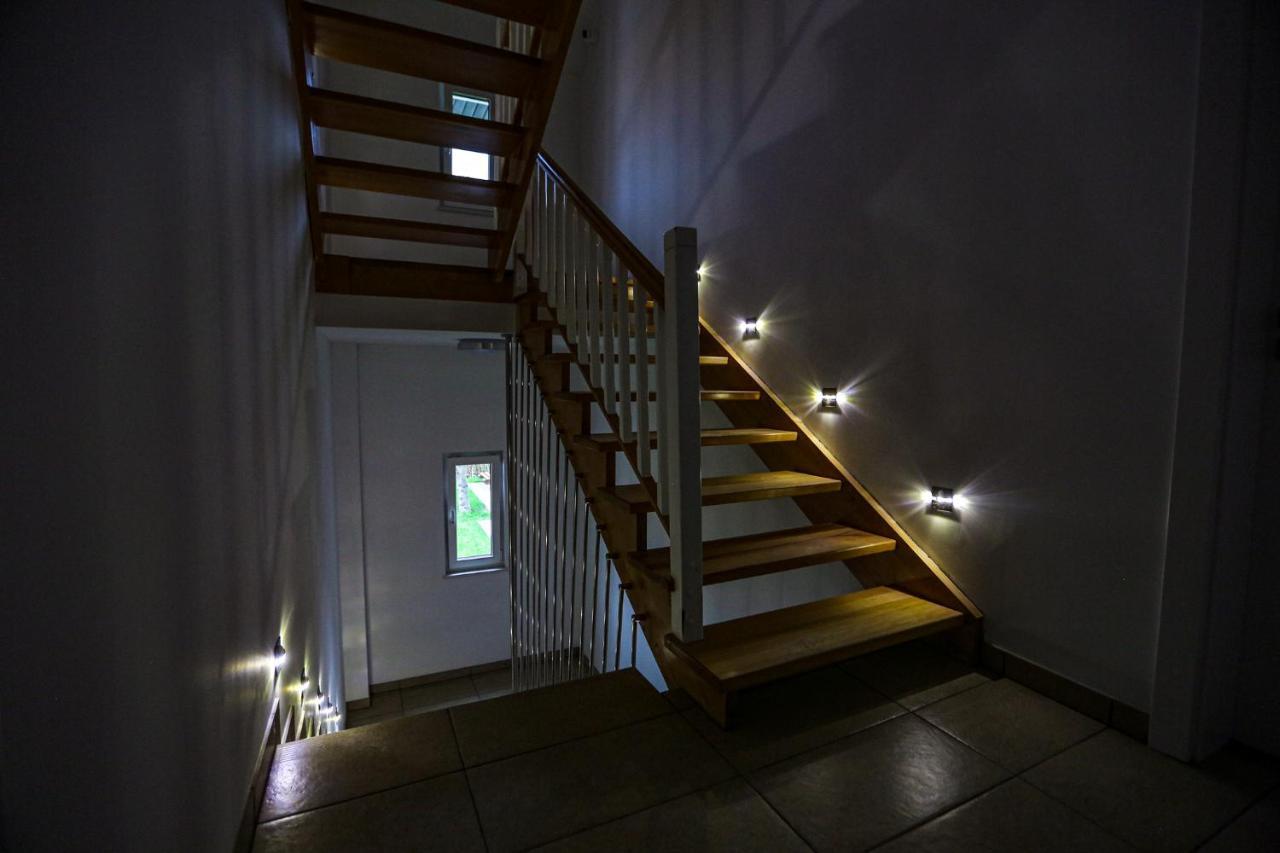Apart Baltyk Pokoje & Apartamenty Łeba Exteriör bild