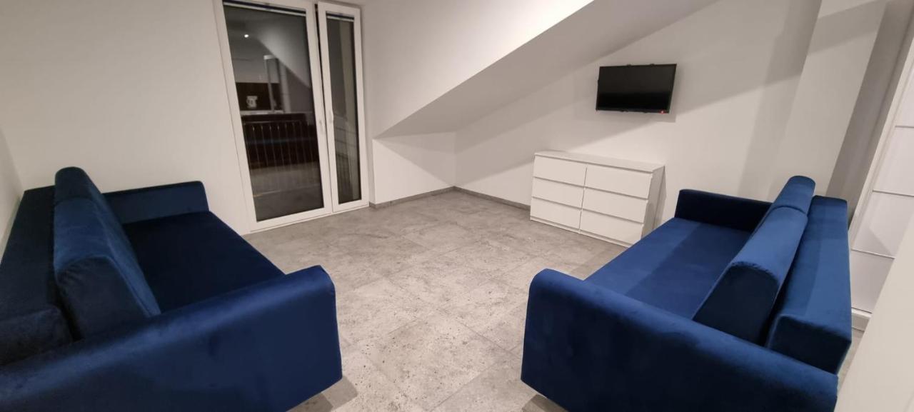 Apart Baltyk Pokoje & Apartamenty Łeba Exteriör bild