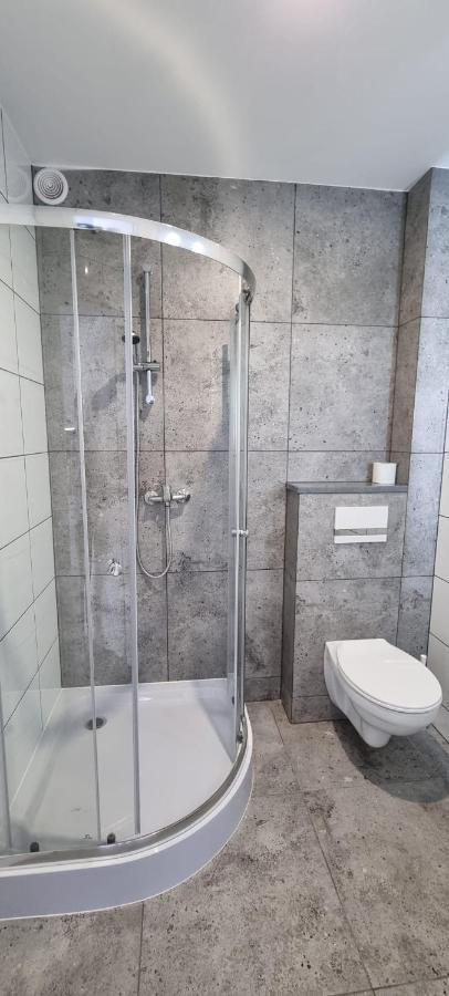 Apart Baltyk Pokoje & Apartamenty Łeba Exteriör bild