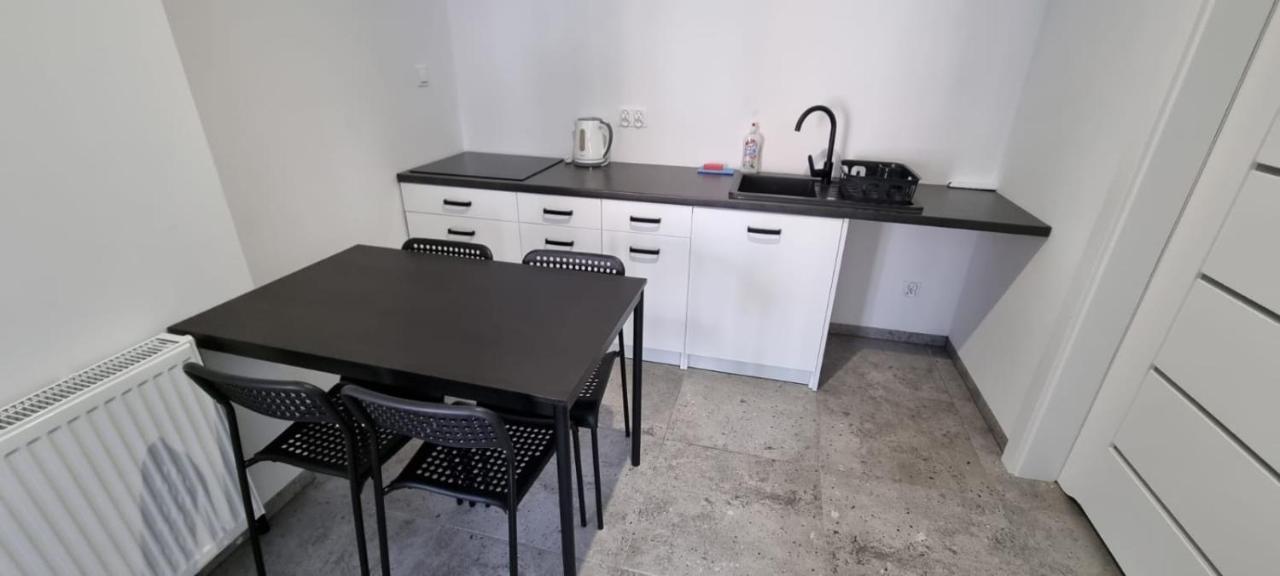 Apart Baltyk Pokoje & Apartamenty Łeba Exteriör bild