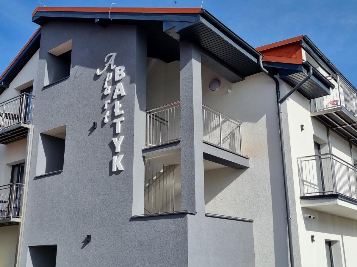 Apart Baltyk Pokoje & Apartamenty Łeba Exteriör bild