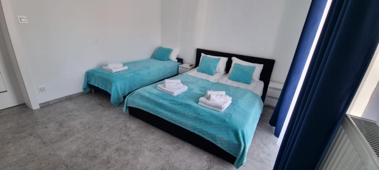 Apart Baltyk Pokoje & Apartamenty Łeba Exteriör bild